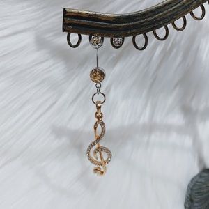 Gold Music Note Belly Piercing